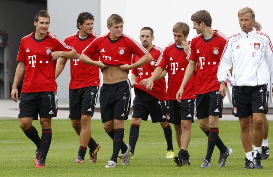 拜仁慕尼黑球员团结一心,力争夺冠的简单介绍 拜仁慕尼黑球员团结一心,力争夺冠的简单介绍