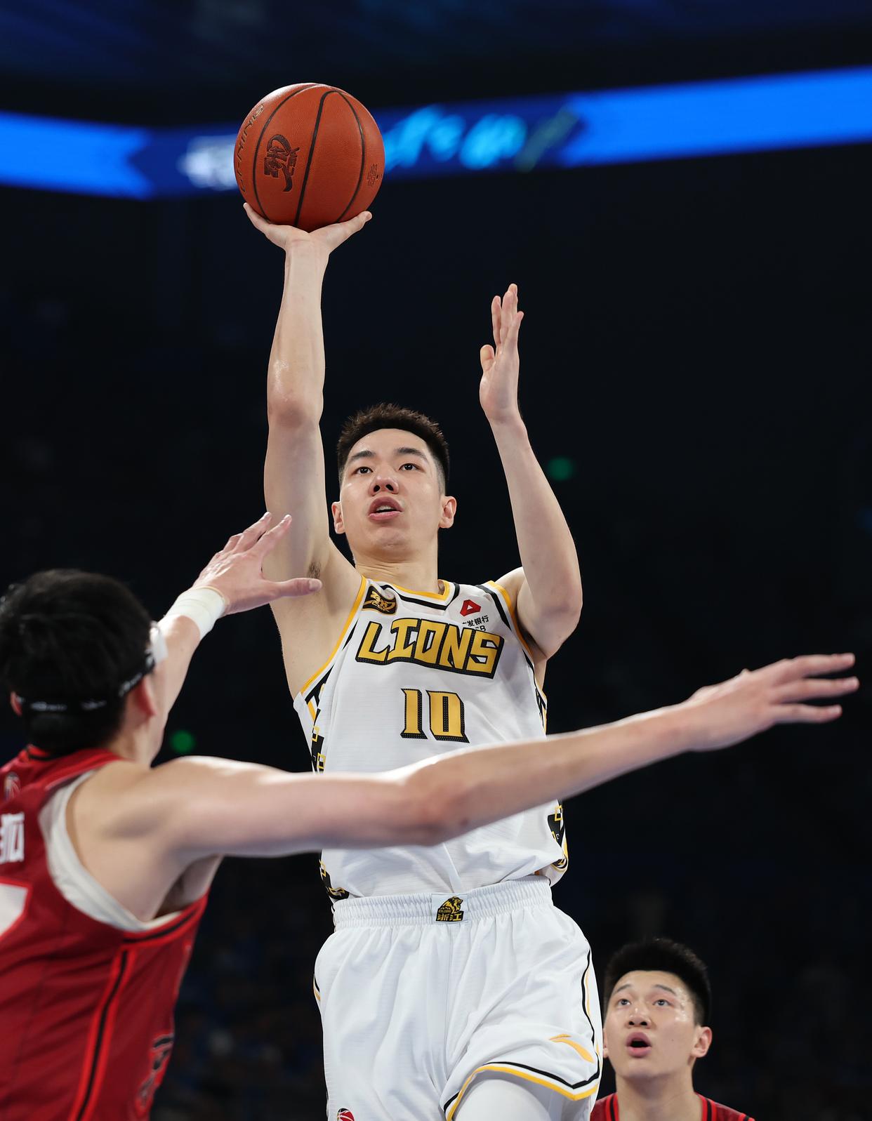 江苏队遭遇浙江男篮逆转,遗憾失利 江苏队遭遇浙江男篮逆转,遗憾失利