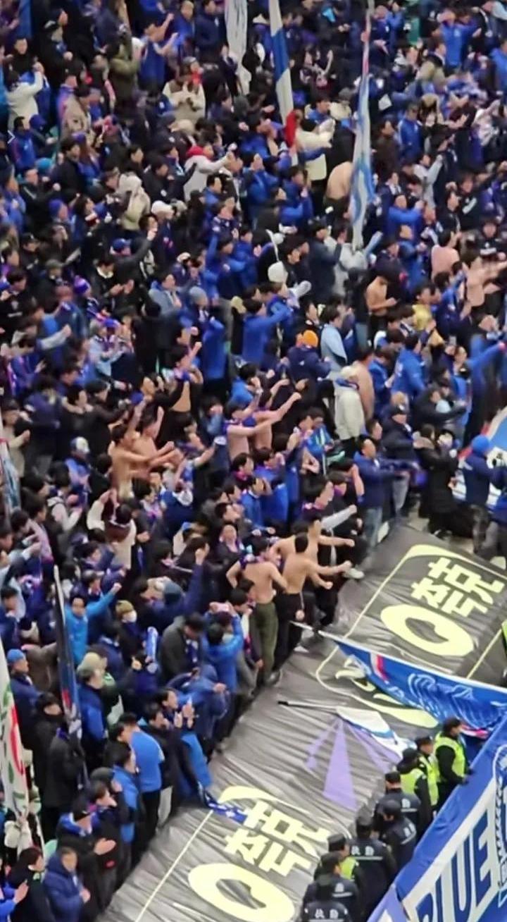 篮球世界杯热火朝天,观众热情高涨!的简单介绍 篮球世界杯热火朝天,观众热情高涨!的简单介绍